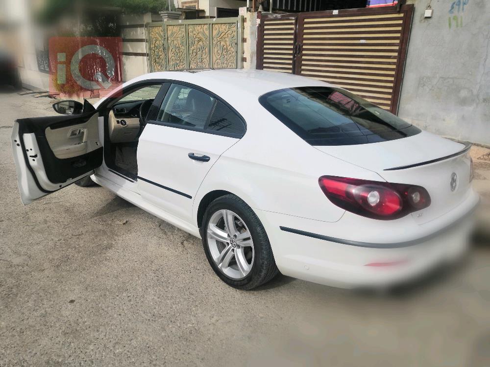 ڤۆڵکسواگن پاسات CC
